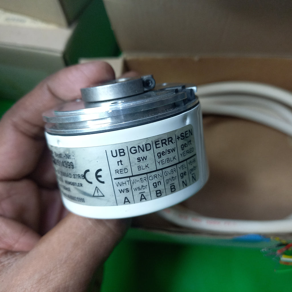 Hengstler RS58-D/ 2500A D.37RB, DC 5v, TTL RS422, 12mm Hollow Shaft, M23 Connector