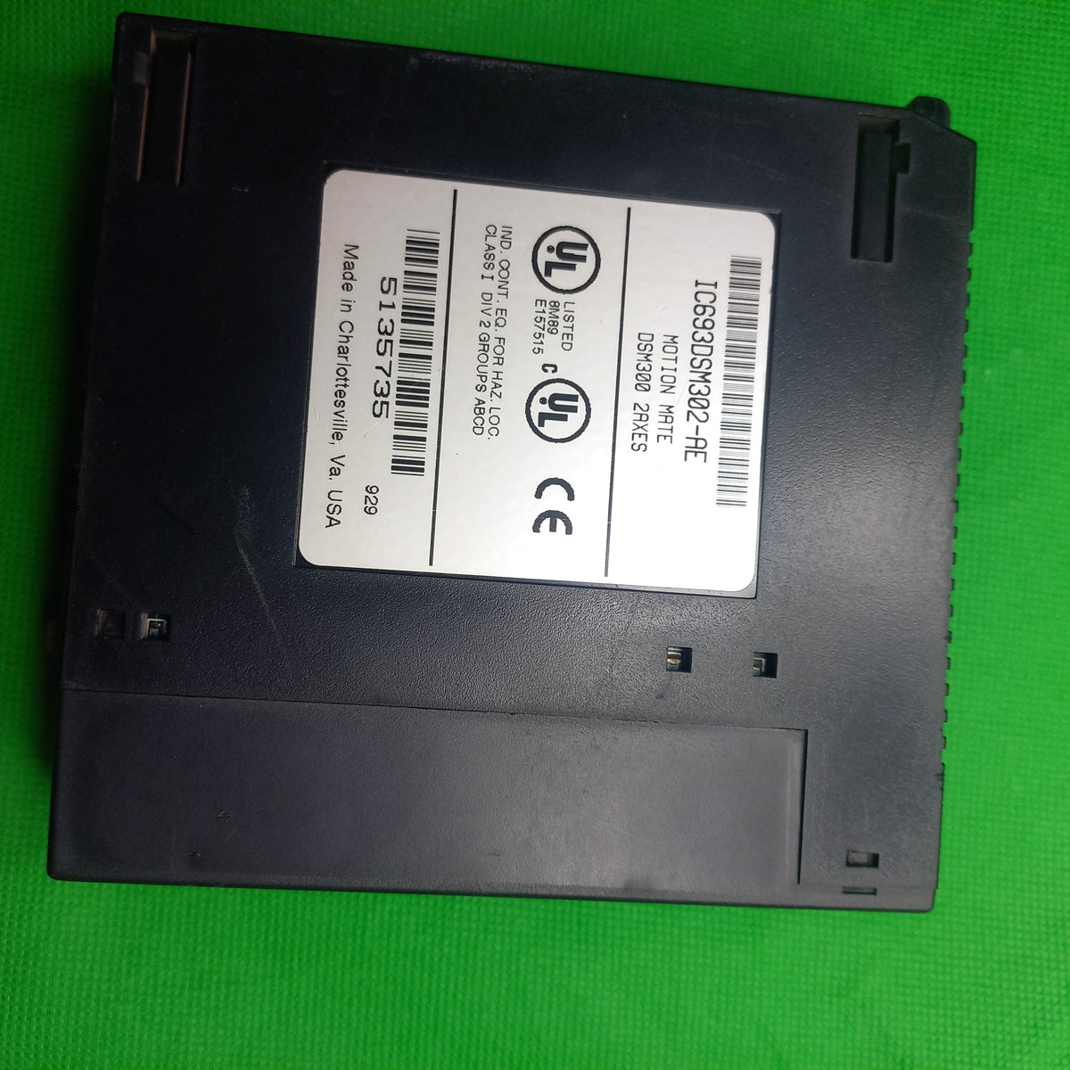 Specification sticker side view of IC693DSM302-AE, Motion Mate DSM300 2 Axes, DSM302 | Series 90-30 DSM302 Motion Controller, 2 Axis