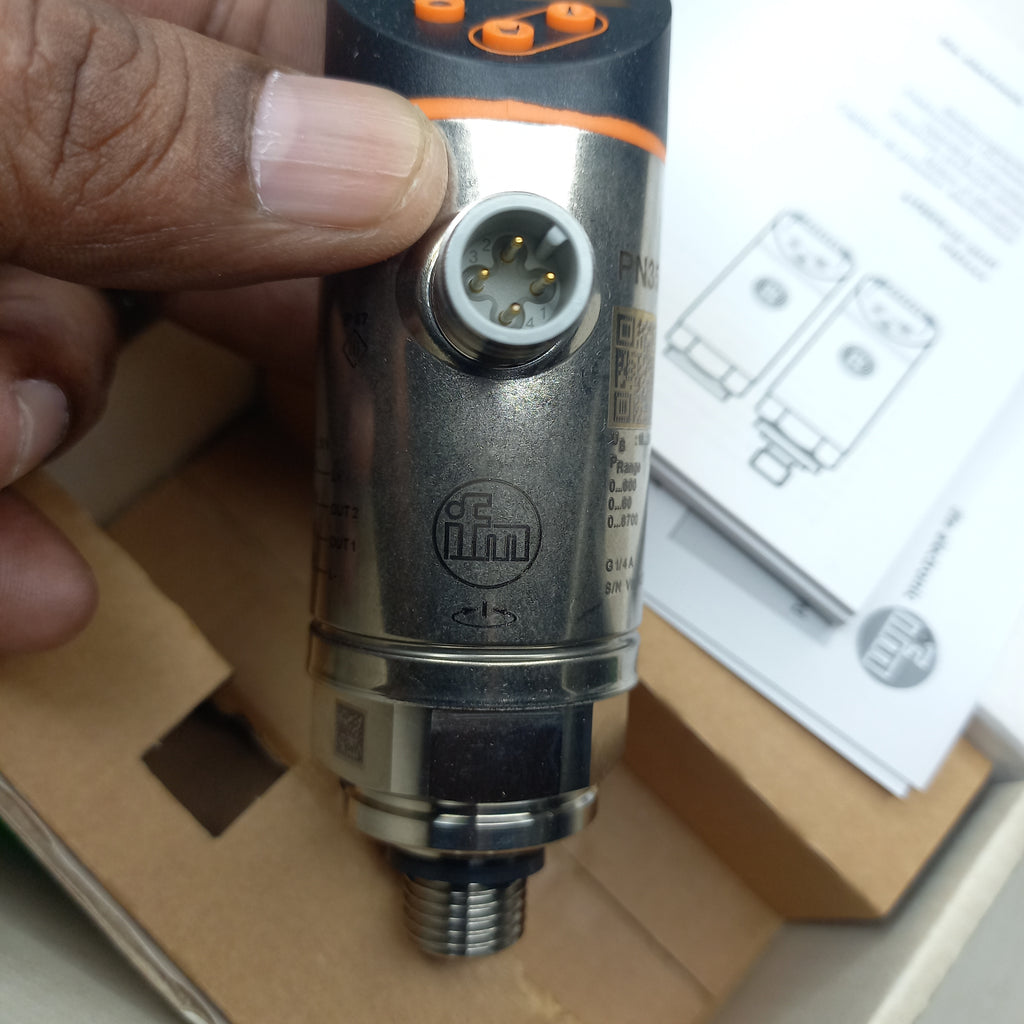 Connector 4 pins , Pressure sensor with display
PN3560
PN-600-SEG14-MFRKG/US/ /V