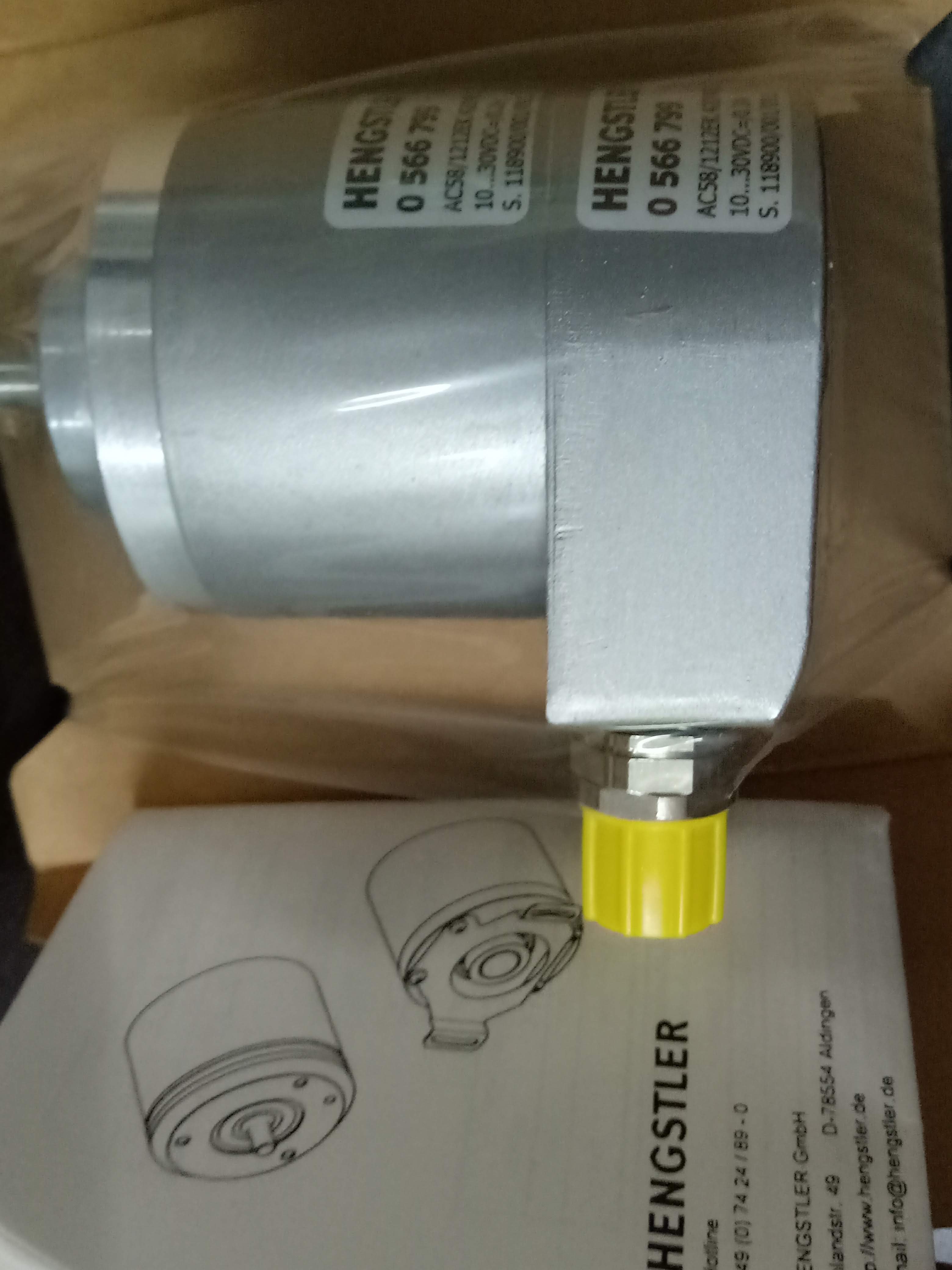 HENGSTLER 0 566 799 | 10mm Shaft,Profibus 12bit MT+12Bit ST Absolulte Encoder