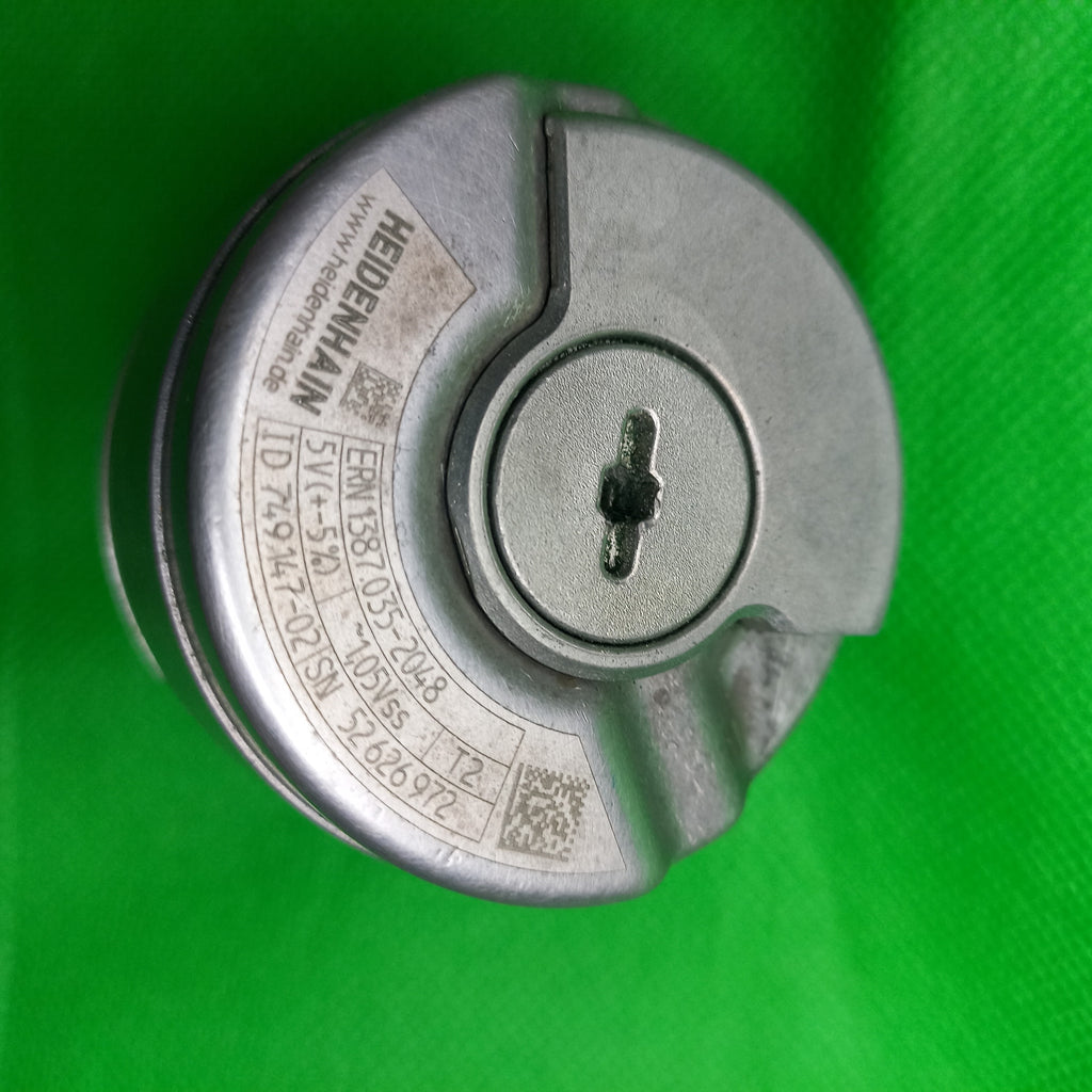 SINCOS 1 VSS encoder specification sticker detailing id number and shows rear cover ERN 1387 – 2048, ID 749147-02
