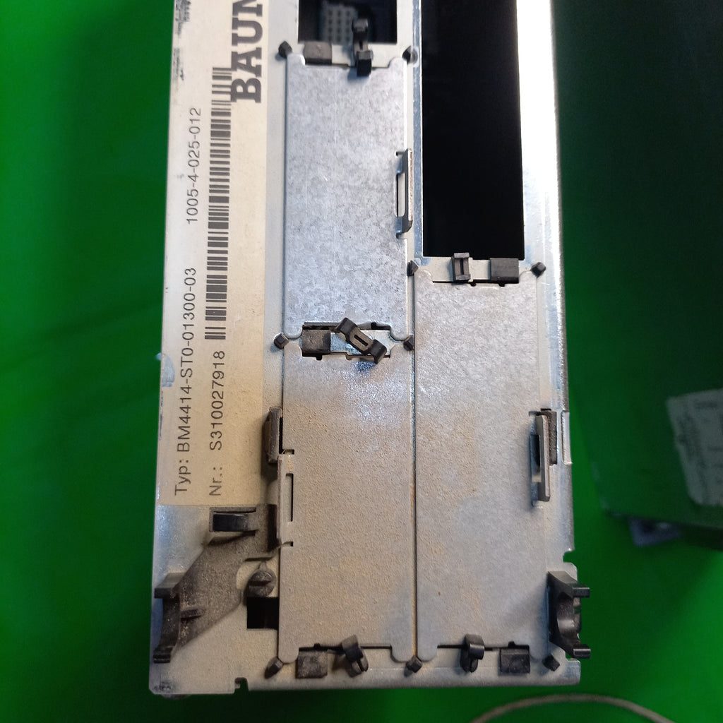 
BM4414-ST0-01300-03 

Baumuller Newest Generation of Modular Servo Drives. 

BAUMULLER b maXX 4000 Drive .

BARE drive as pictured: