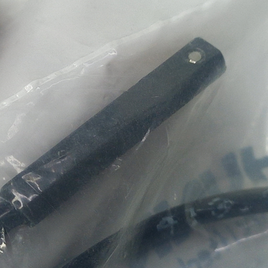 photo of sensor inside the packet unopened  IN22/S-M8 0301409 packet specifiation view