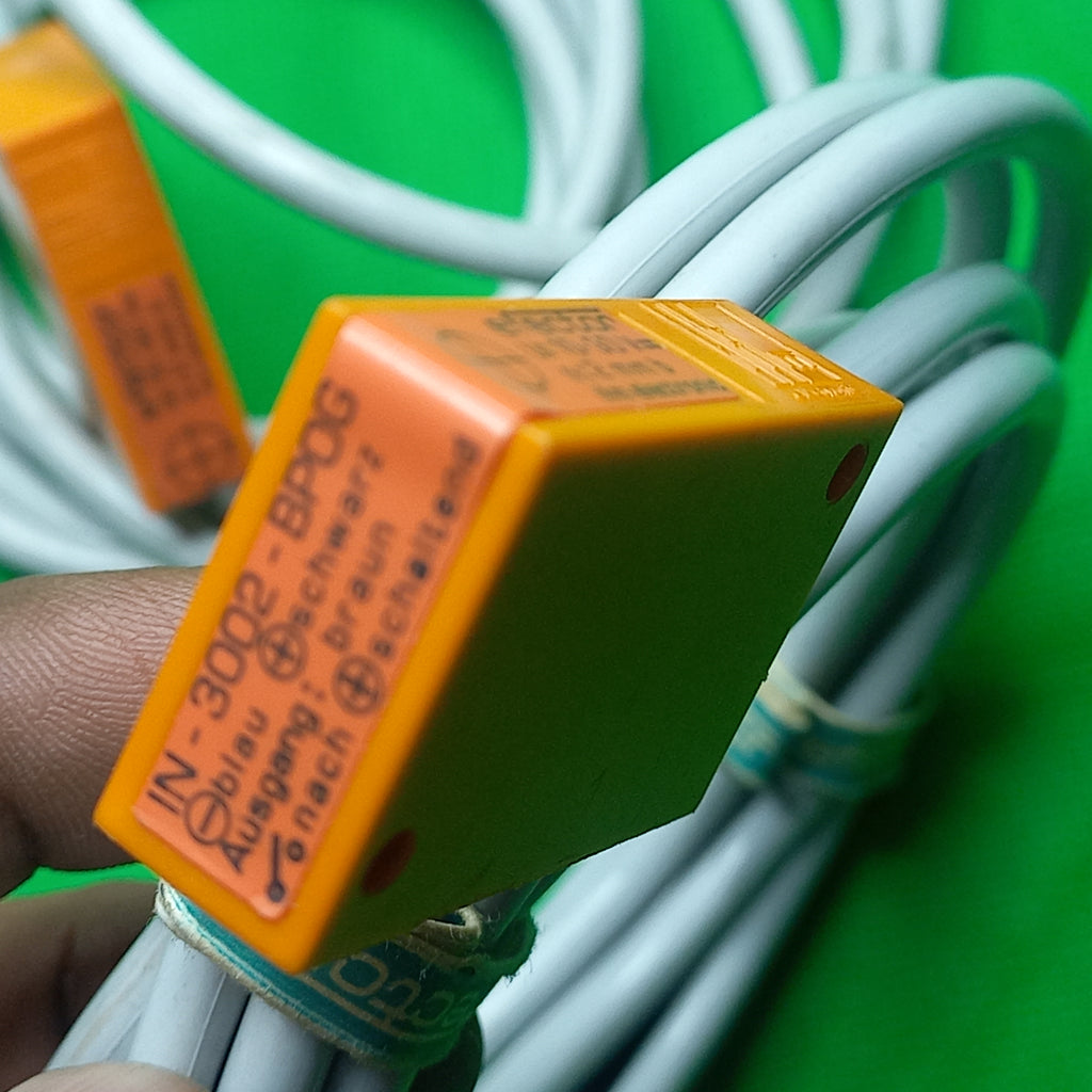 sensor with cable photo IN5001 Inductive sensor IN-3002-ANOG