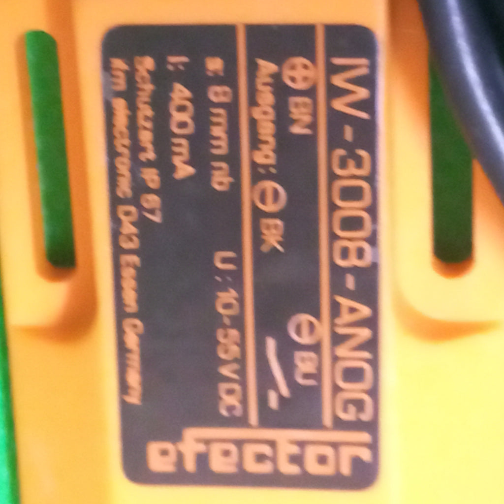 Clean photo zoom specification sticker on the bodyof  IFM sensor NPN NO 8mm IW5030
Inductive sensor
IW-3008-ANOG 
