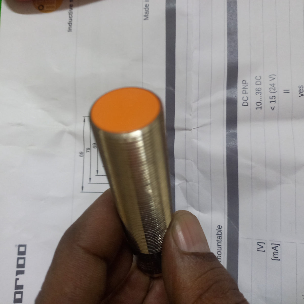 Sensing face of Inductive sensor -IG5554, M18, PNP, 5mmRange,Flush
