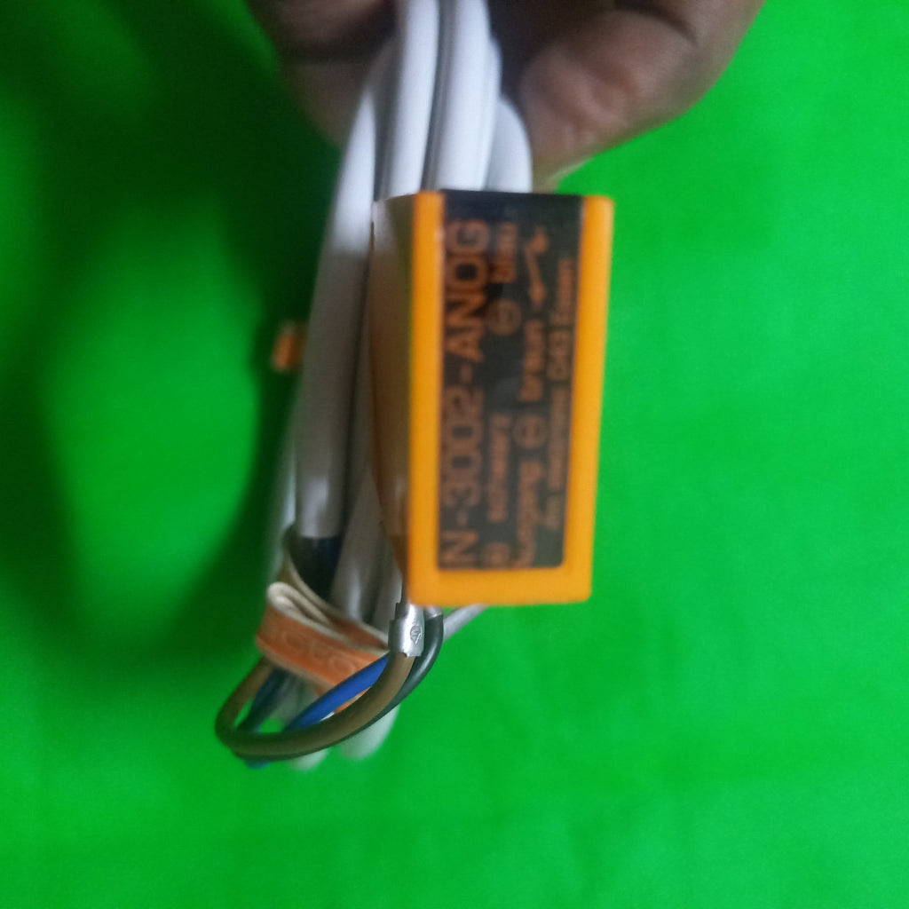 Specification Sticker of Inductive sensor, IN5004, IN-3002-BPOG, PNP, NO, 2mm_Range,FlushMountable
