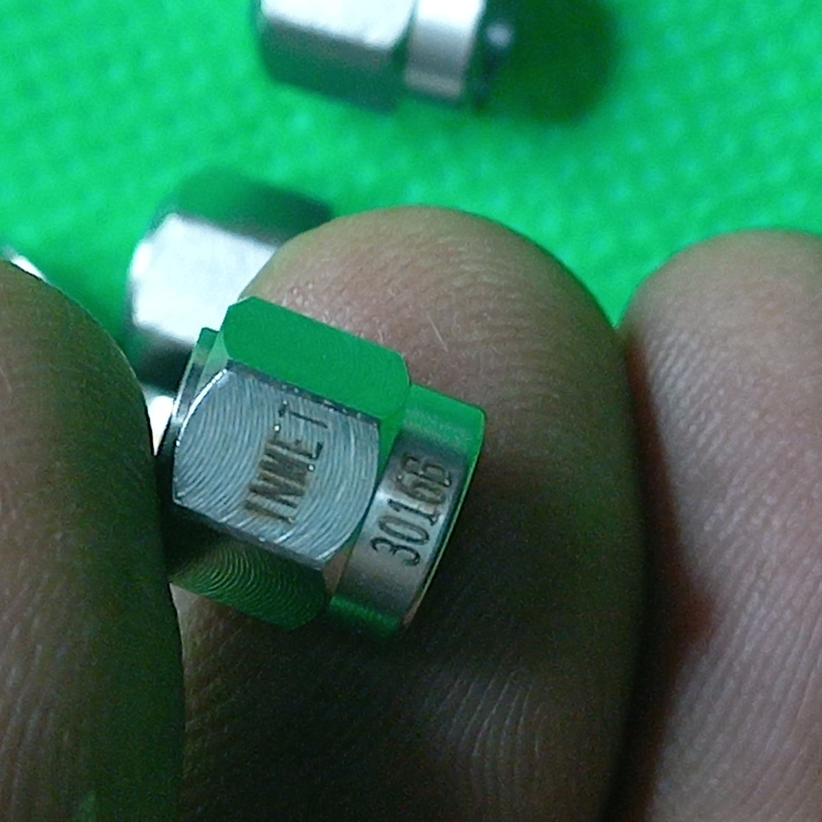 3016B
Manufacturer:Spectrum Control Inc — Inmet 
Connector: SMA Male
Avg. Power: 1 W