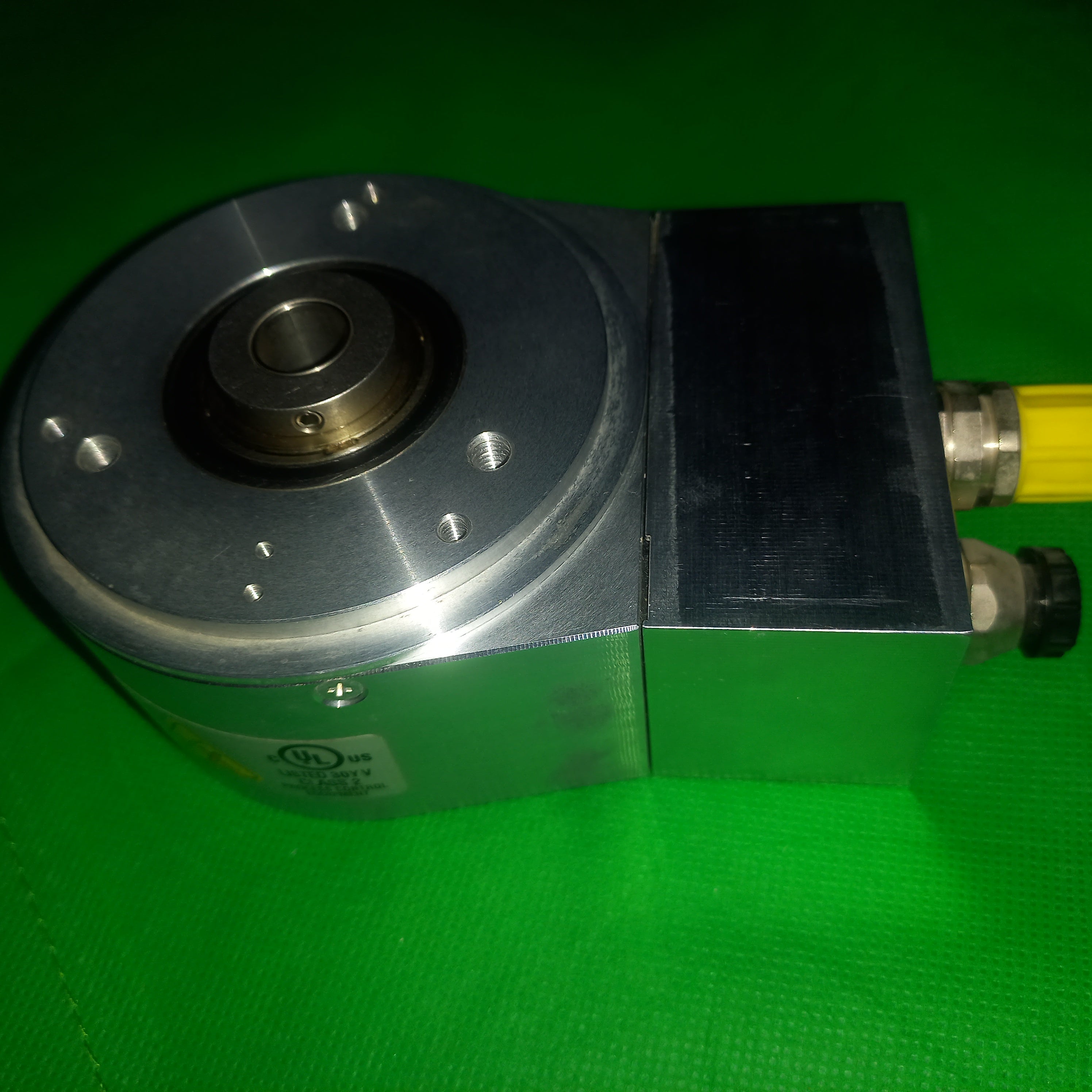 Kubler 9080 Profibus DP Dia 12mm Encoder 8.9080.1132.3001, 13 bits ST x 12 bits MT