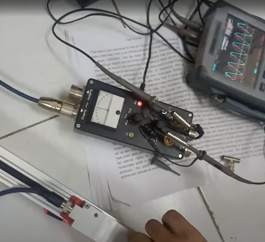Testing of your Old LS106c Encoder LS106 Can be done . Send your linear scale we check all signals LS106 (I1, I2, 7...16 UAss and I0 2..8uAss ), , LS176 and LS176 ( Ua1, Ua2, Ua0 and inverted) , LS186 and  LS186C(A 0.6 to 1.2Vss, B 0.6 ...1.2Vss, R, 0.2..0.85 Volt 