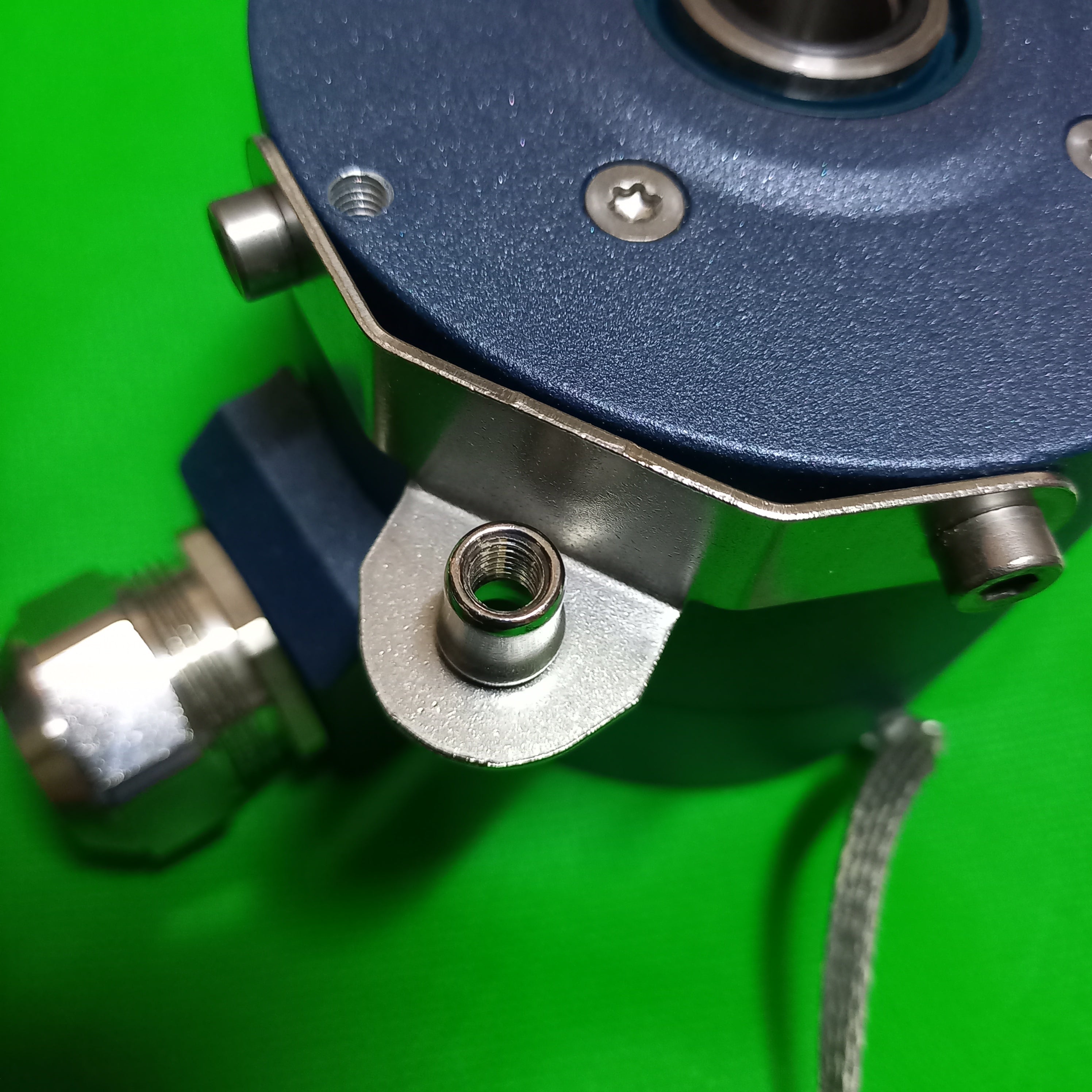 Leine Linde  Encoder| 862 Series | HCHTL interface| 3072 PPR | Hollow Dia 16mm | 8-30 VDC |