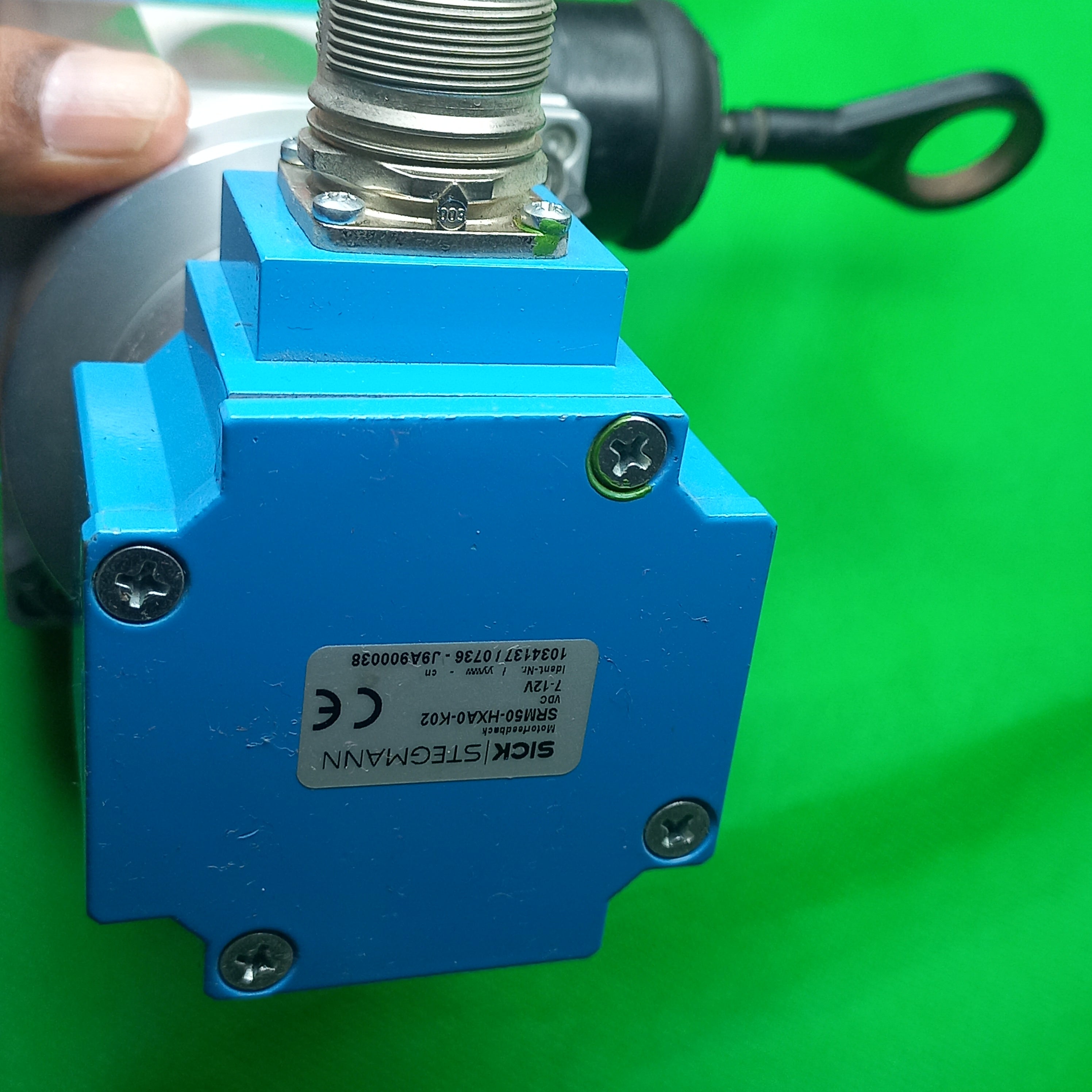 Wire draw encoder MRA-F080-102D2 fitted with SRM encoder