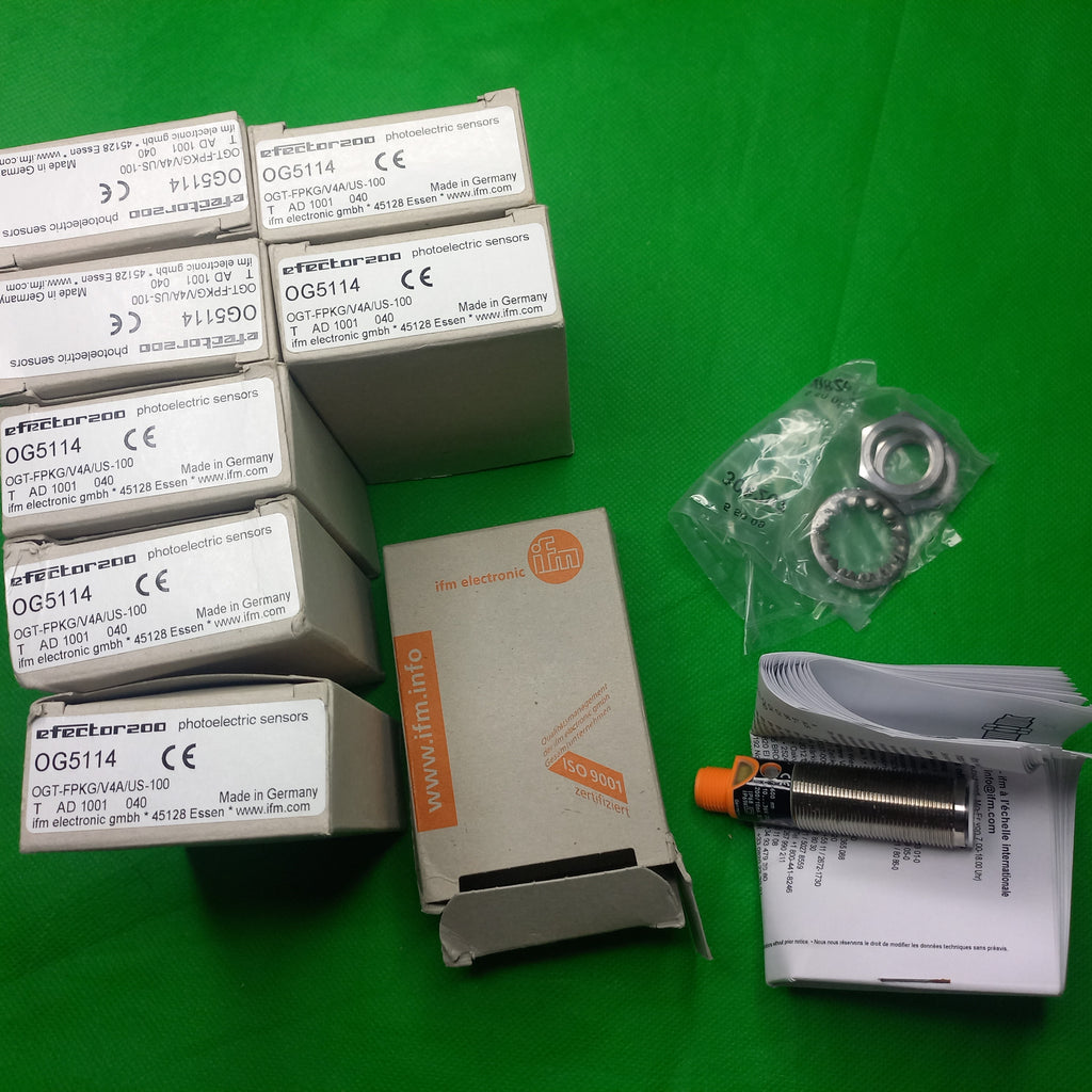 Unoboxing of Diffuse reflection sensor OGT-FPKG/V4A/US-100
Infrared light