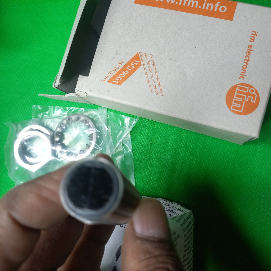 Sensing phase range 600 mm. OG5114 diffusereflection