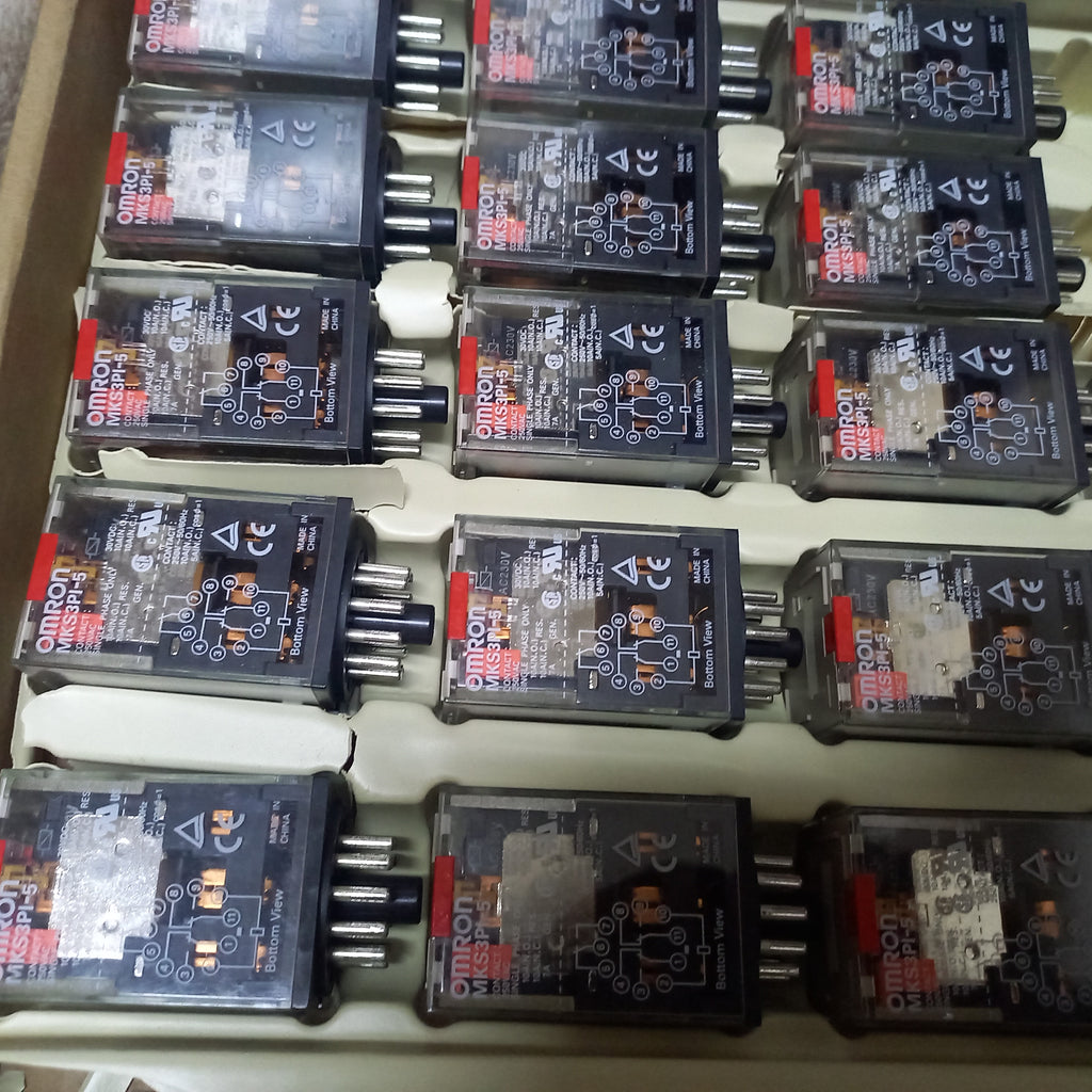 Omron MKS3PI-5 230VAC Relay, MKS3P15, 11-pin, 3PDT, 10 A, mech indicator, test button