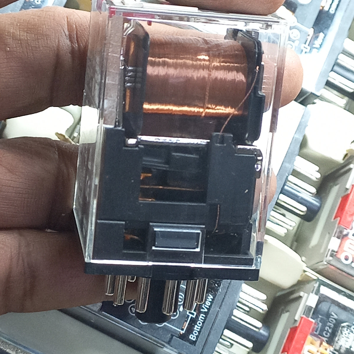 MKS3PI5 AC230 RELAY, PLUG-IN, 11-PIN, 3POLE DOUBLE THROW, 10 A, MECH INDICATOR, TEST BUTTON, NON-STANDARD CONNECTIONS, 230 VAC