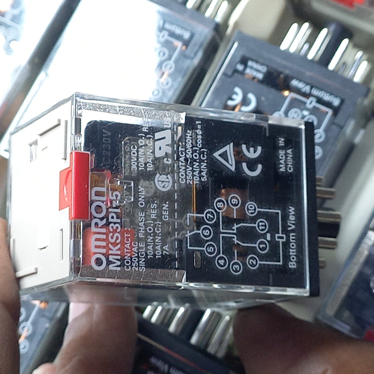 MKS 3PI 5 AC 230 RELAY, PLUG-IN, 11-PIN, 3POLE DOUBLE THROW, 10 A, MECH INDICATOR, TEST BUTTON, NON-STANDARD CONNECTIONS, 230 VAC