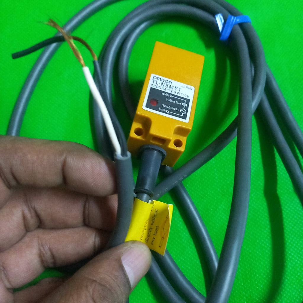 Omron TL-N5MY1 AC 2-wire, proximity sensor, 5mm Sensing, NO