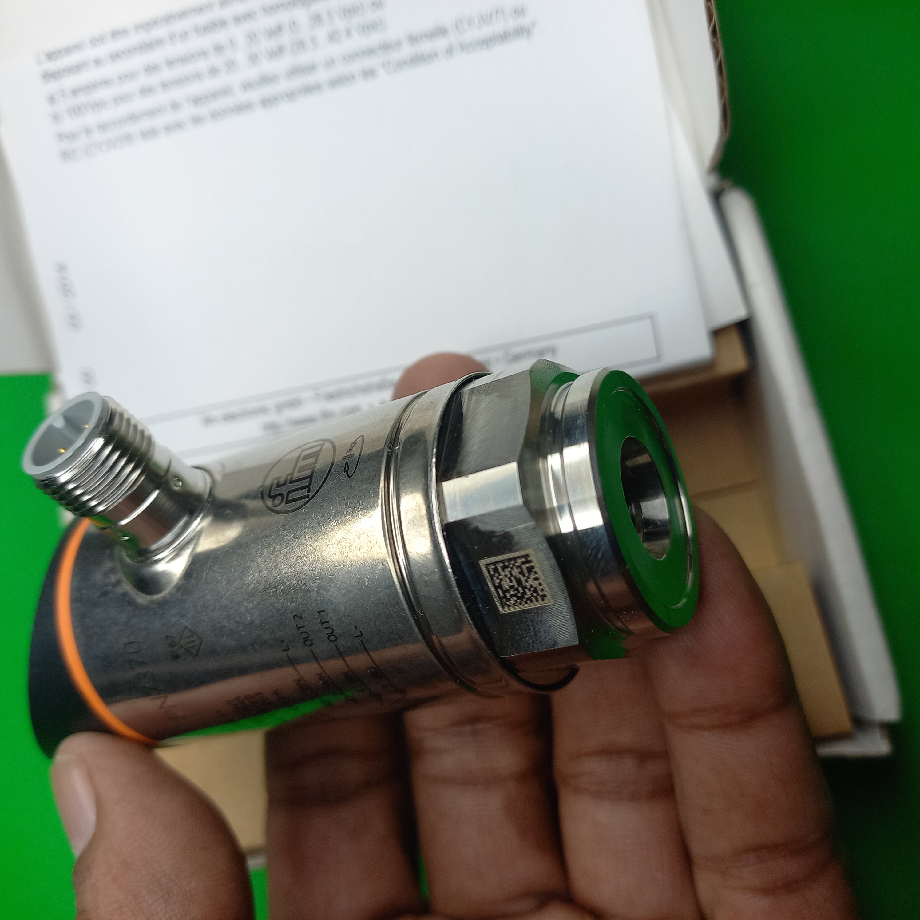 Threaded connections on Pressure sensor with display
PN 7370
PN400SEU76QFRKG/US/ /V