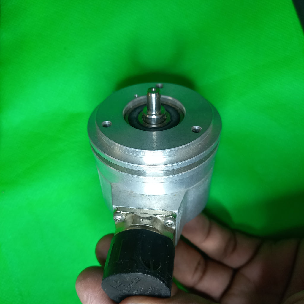 SIDE VIEW Heidenhain ROD 42650027S1203 ID.Nr. 376846LR, TTL 5VDC 500 PULSE, 6MM SHAFT