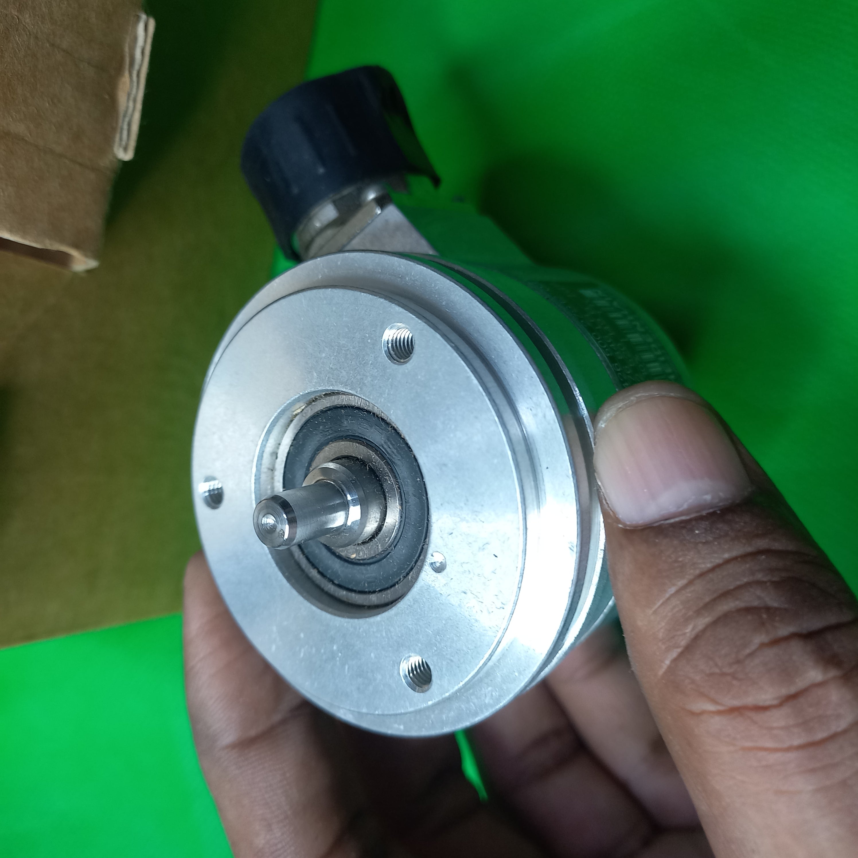 6MM SHAFT VIEW AND SEALED BEARING FOR 
ROD-426 500 27S12-03 ID.Nr. 376 846-LR, TTL 5VDC 500 PULSE, 6MM SHAFT SYNCHRO FLANGE