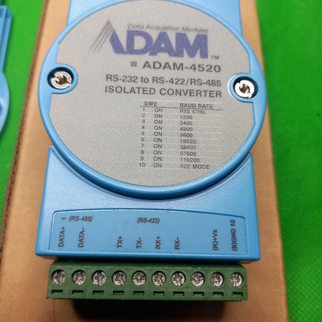 Front view of connector and details of pin out :: Data Acquisition Module ADAM-4520 | RS232 to RS422/485 Converter W/ Iso.&nbsp;
ADAM-4520-D2E&nbsp;
ADAM4520
