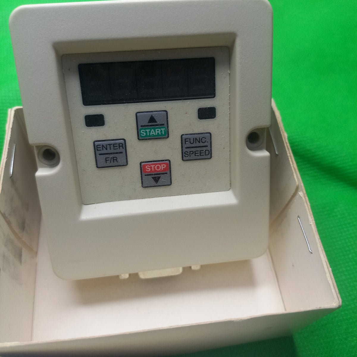 Unboxing of KEB Operator Panel interface Operator Part No..: 00.F4.010-1009 KEB