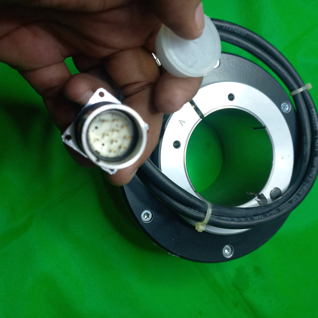 Baumer 65mm hollow ITD70 A4 Y7 1024 | TTL | ITD 70 A 4 Y 7 1024 R NI H2SK12 S 65 IP64