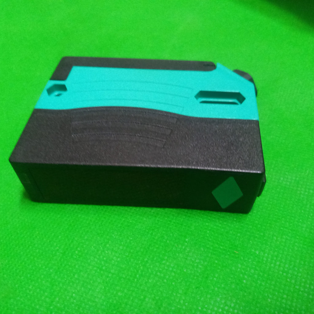 Reverse side/ back side of sensing face of Pepperl+Fuchs Visolux Part No. 134129_ RLK28-55/31/116
 Effective detection range 0 ... 17 m
light/dark on switchable

