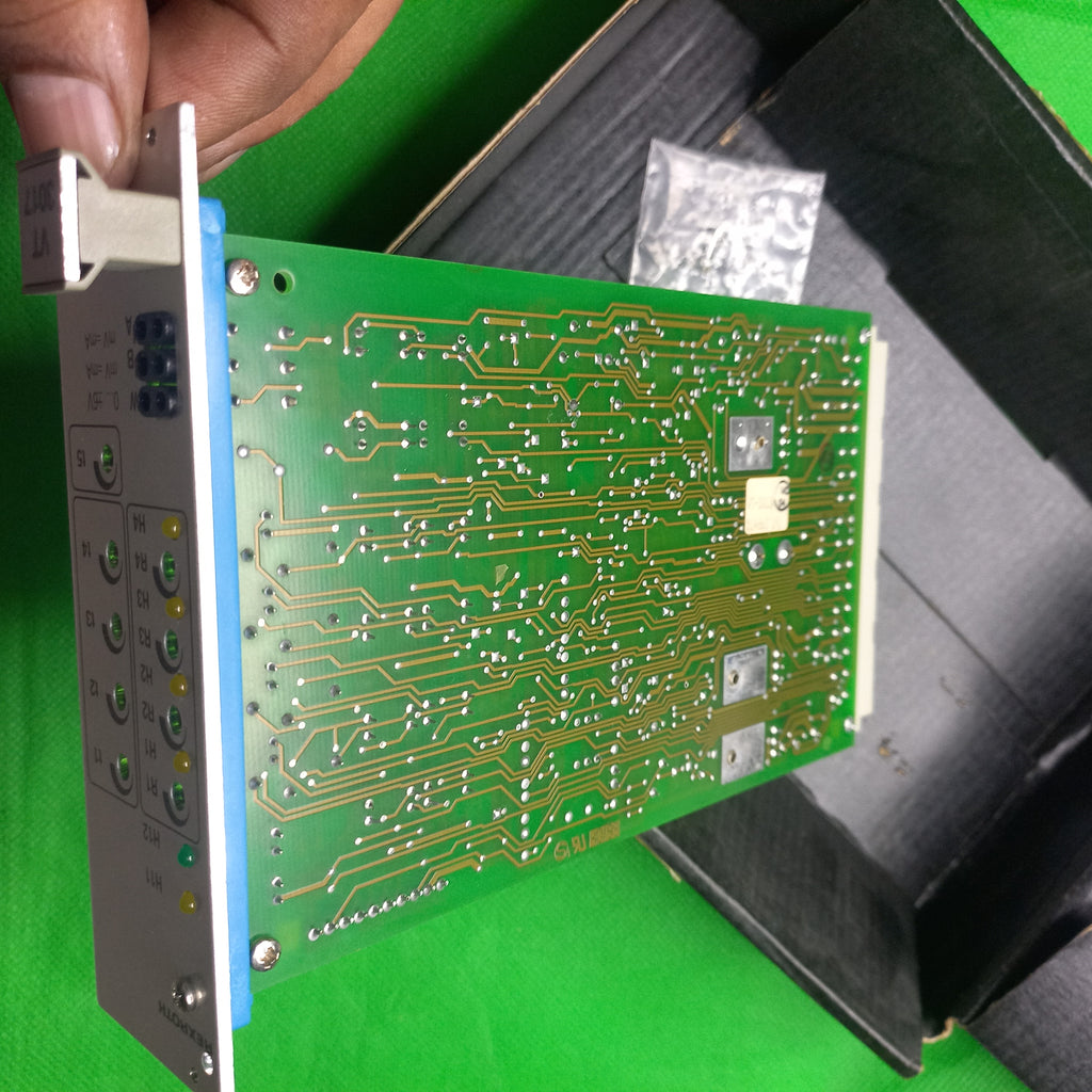 Rear side of the PCB Mannesmann Rexroth VT3017-37#2 MatNr #00020302 A102 E 521860.0500

