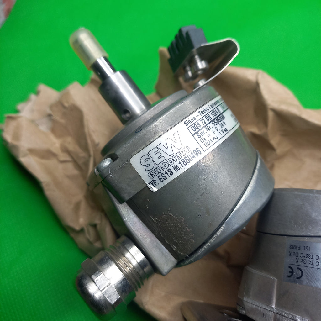 SEW Eurodrive ES1S 1860496 | OGS72 DN 1024 R
Sinus- Tacho  1024~1Vss
