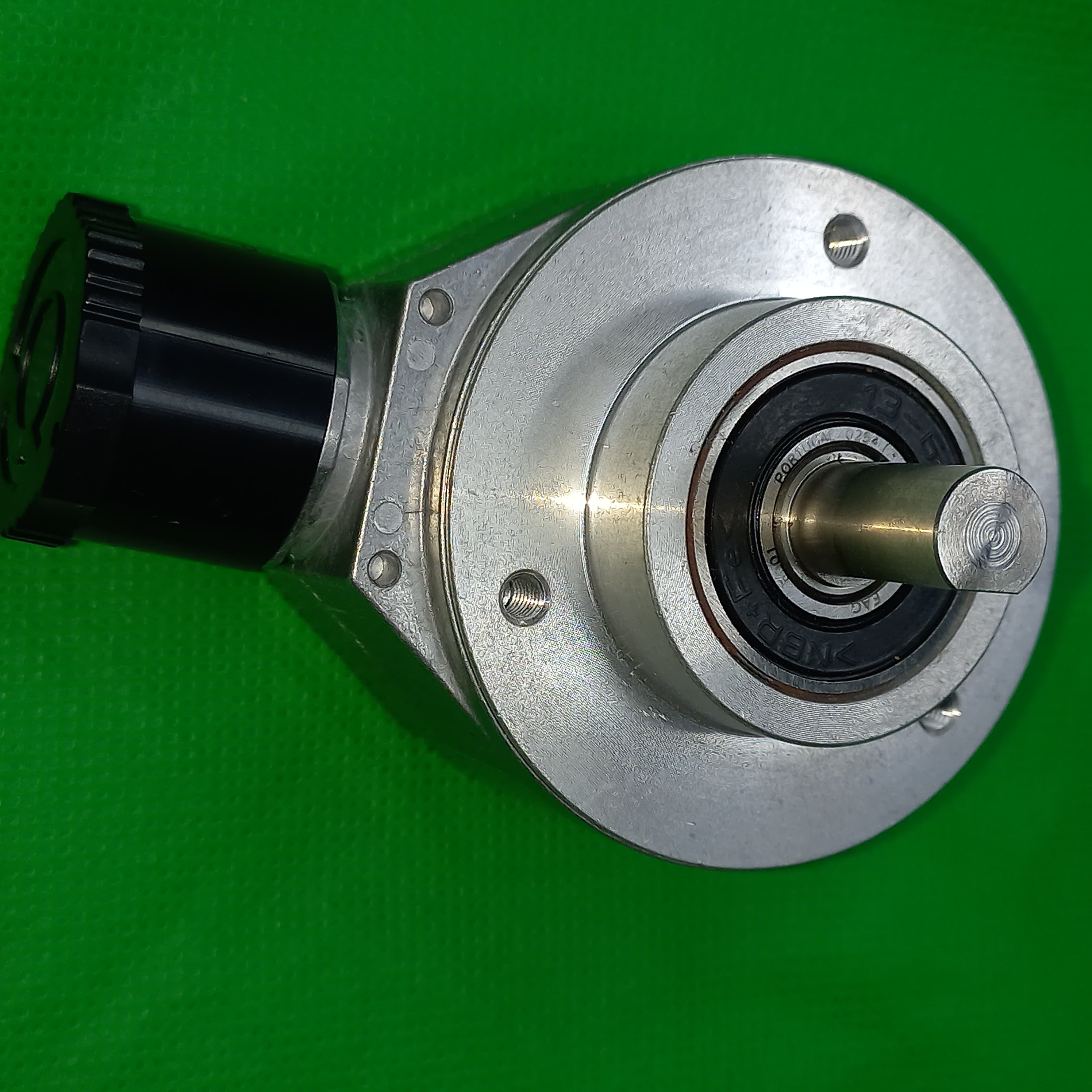 Pitch cirle dia of front Clamp mounting holes on DFS60B-S4PA10000