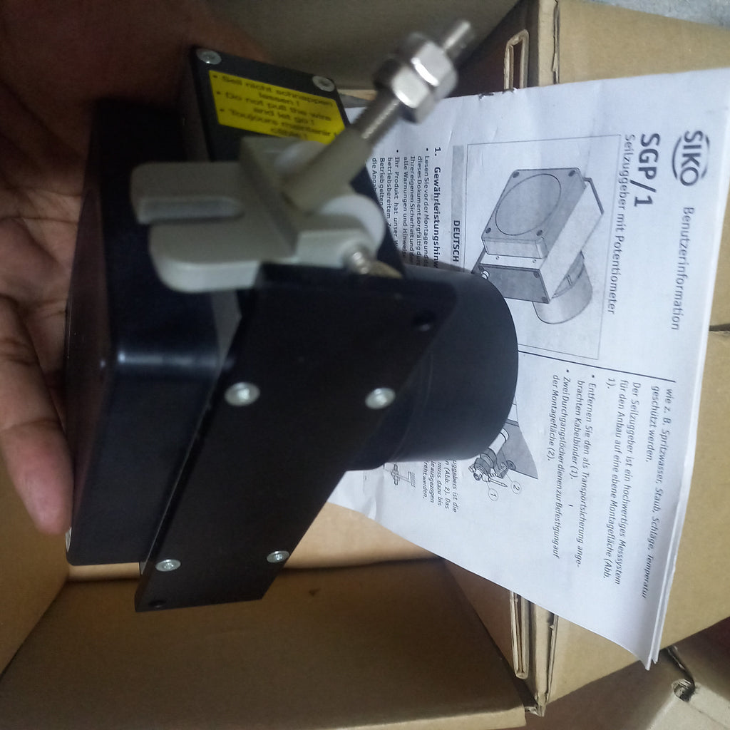 Bracket and hook on wire, SGP1-2500 ; Pot 10k_SGP/1-0201