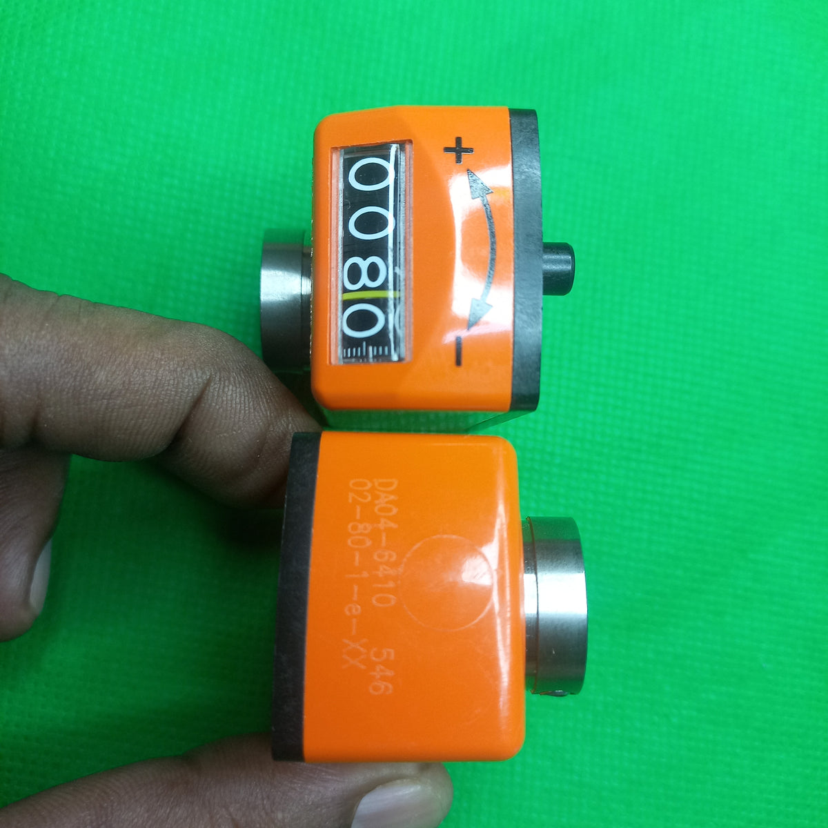 SIKO Digital position display DA04-02-80-1-e-14_MountPos=2, Incr/rev=80mm, in Counter Clockwise Direction, Decimal point =1, 14mmHollow

