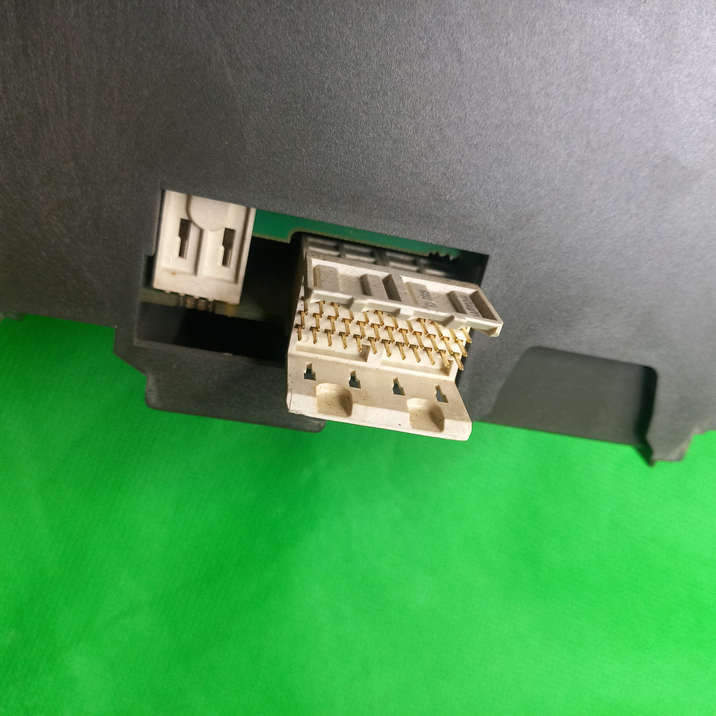 Sinumerik 6FC5511-0CA00-0AA0 base line digital I/O module with 16I/16Q terminal