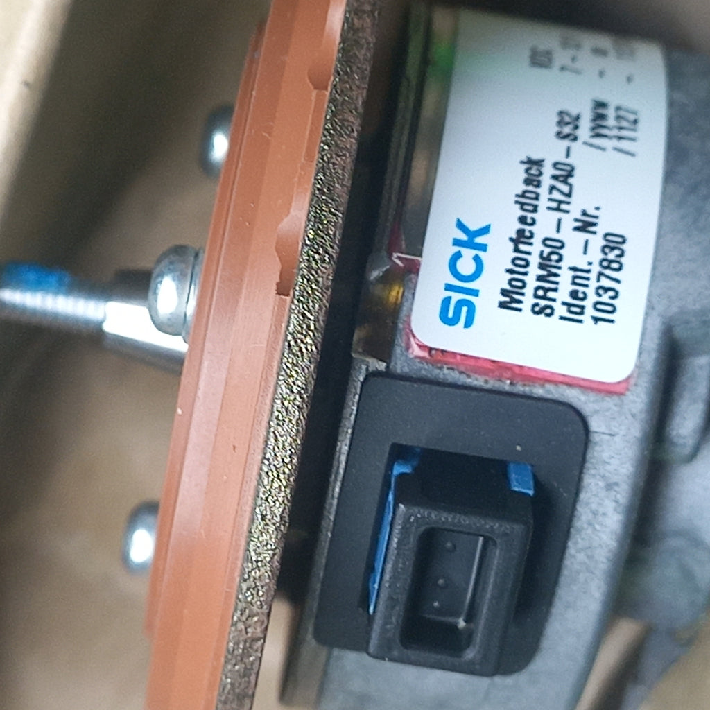 8 PIn Male connector hiperface on SRM50 encoder sealed shut