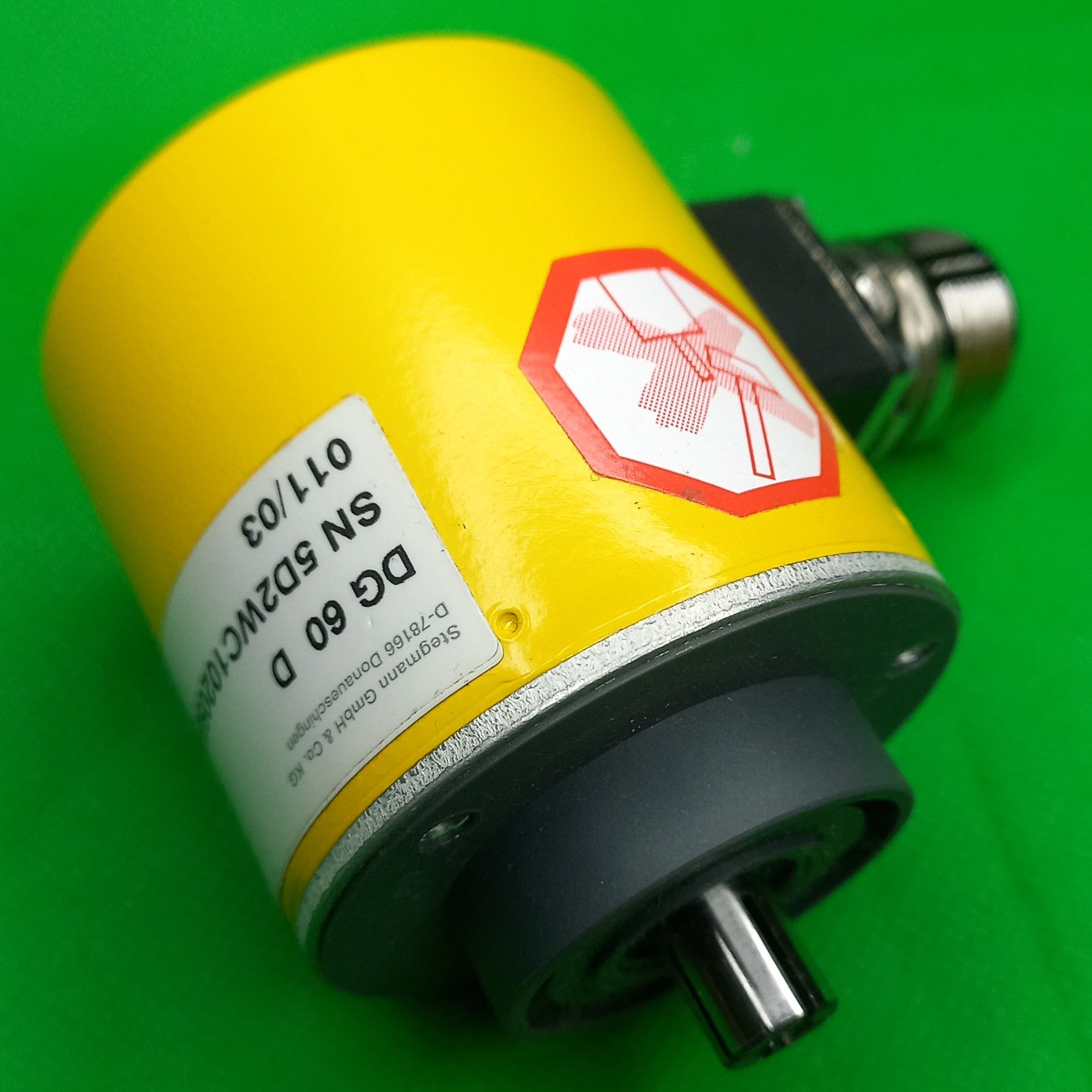 Split shaft, Clamping flange, M23 encoder, STEGMANN DG60 | 2 Puls/Rev | 5D2WC1020500-000002 | VDC 10-30