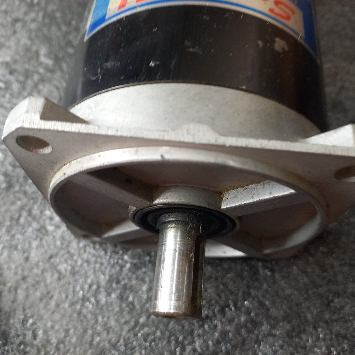 Flange and shaft of Sanyo U835T082 Super U DC servo Motor, 350W,