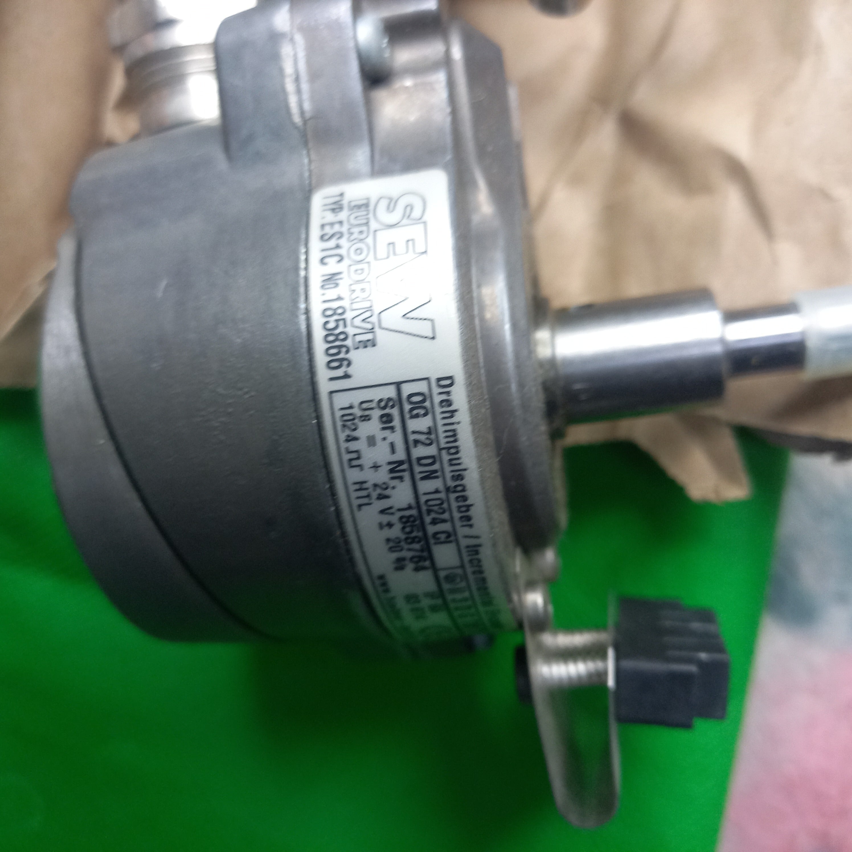 ES-1C 1858661 OG72DN1024CI INCREMENTAL ENCODER