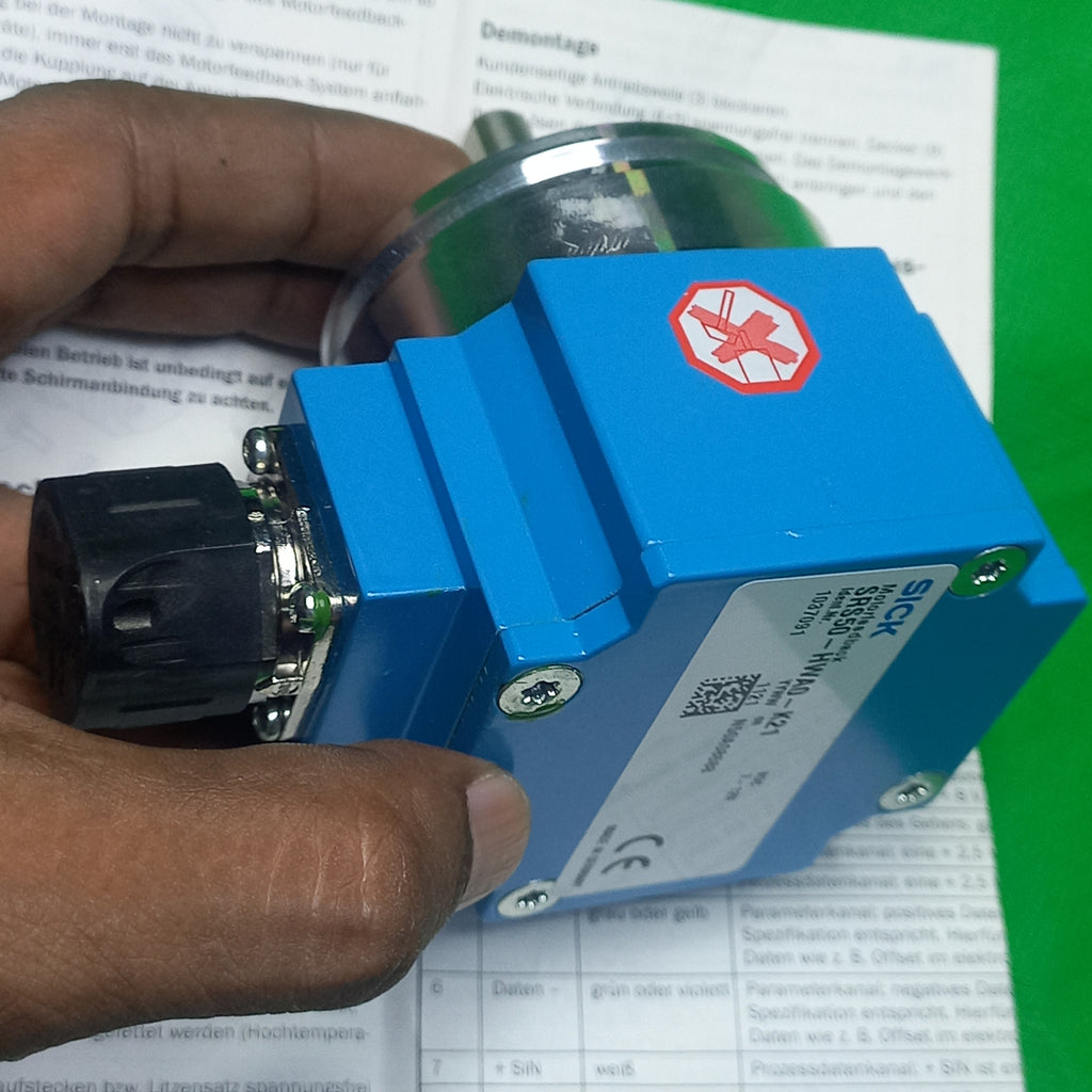 Sick Single Turn HiperFace Motorfeedback SRS50-HWA0-K21, 7-12V, Ident. Nr. 1037091