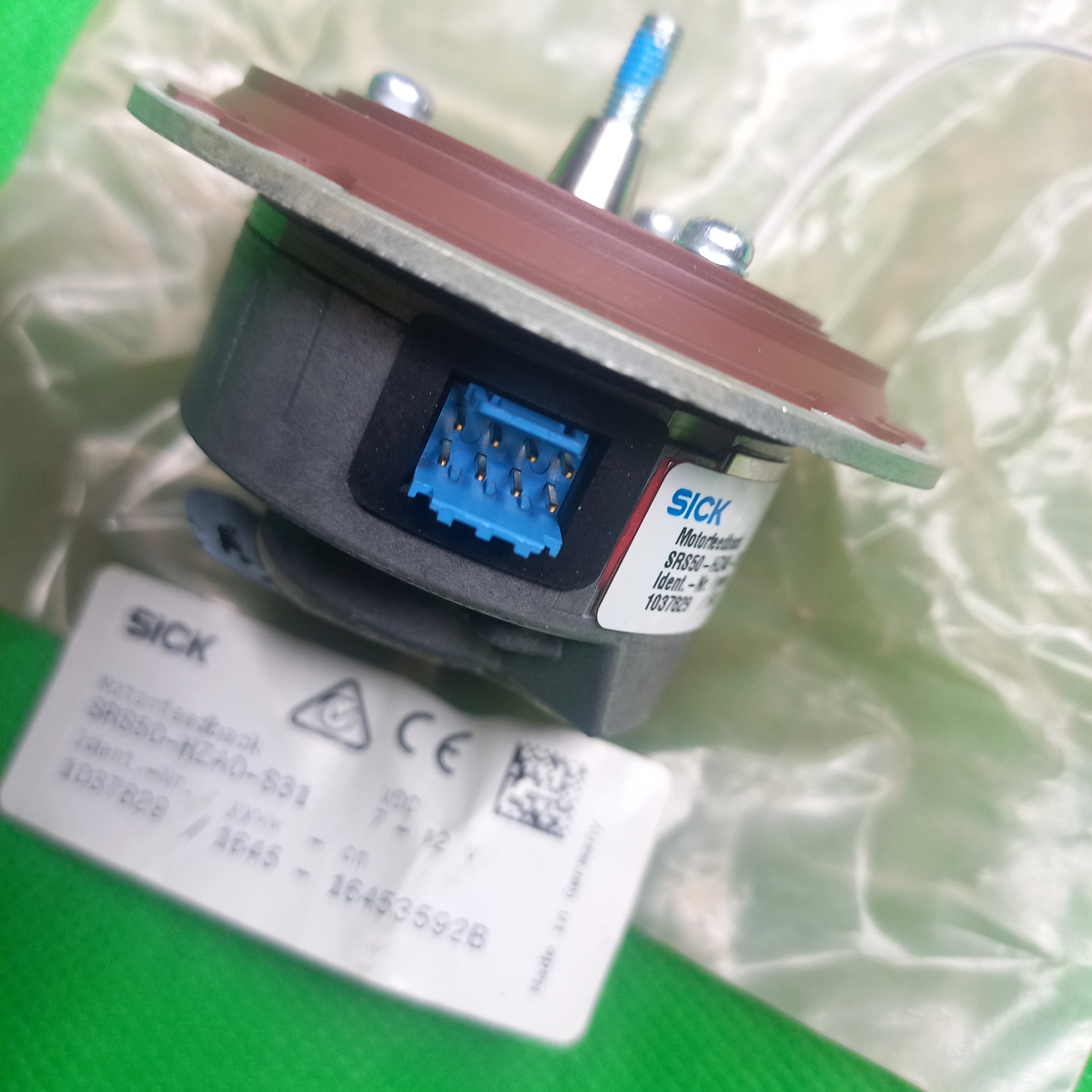 Single turn encoder connector and taper shaft showing in this picture