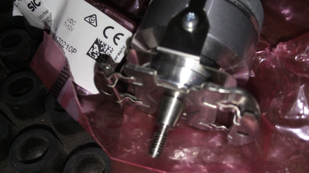Sick Motor feedback EKM36-0KF0A018A 1053849 Multiturn Hiperface DSL 18bit STx12bit MT