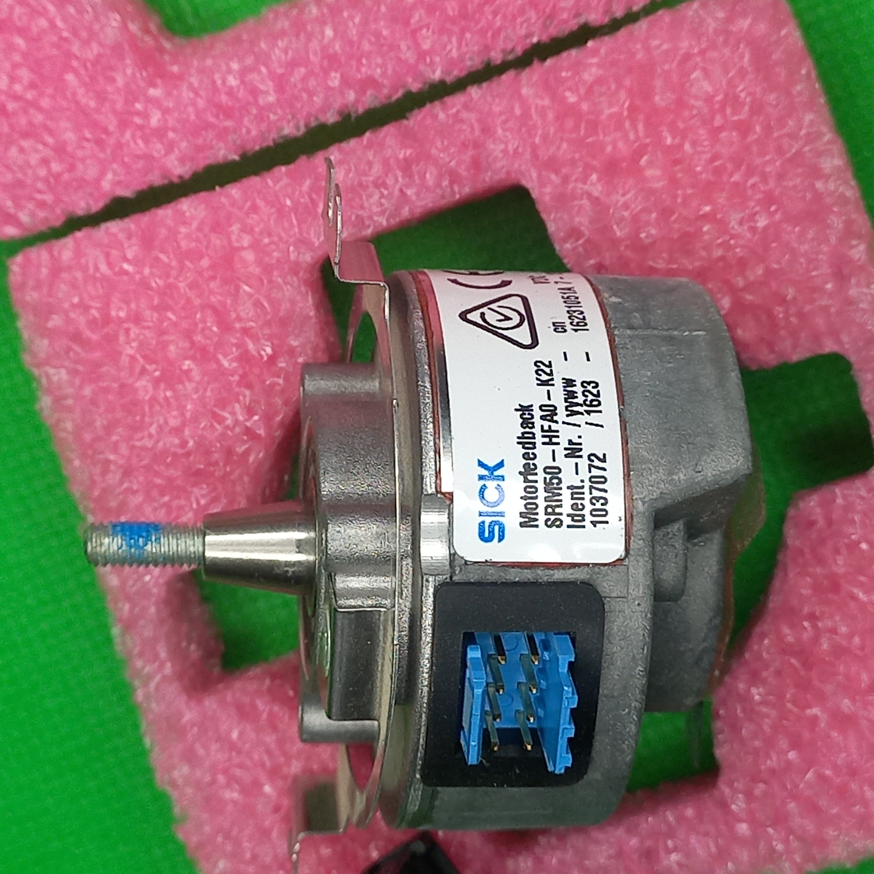 Sick 6 Pin Hiperface Connector on motorfeedback Type SRM50-HFA0-K22 Part no. 1037072