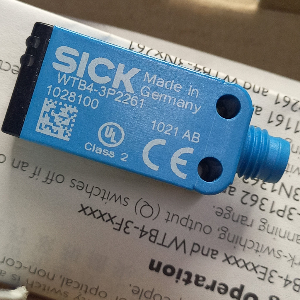 Specificarion print side of sensor WTB4-3P2261 1028100
Type PNP