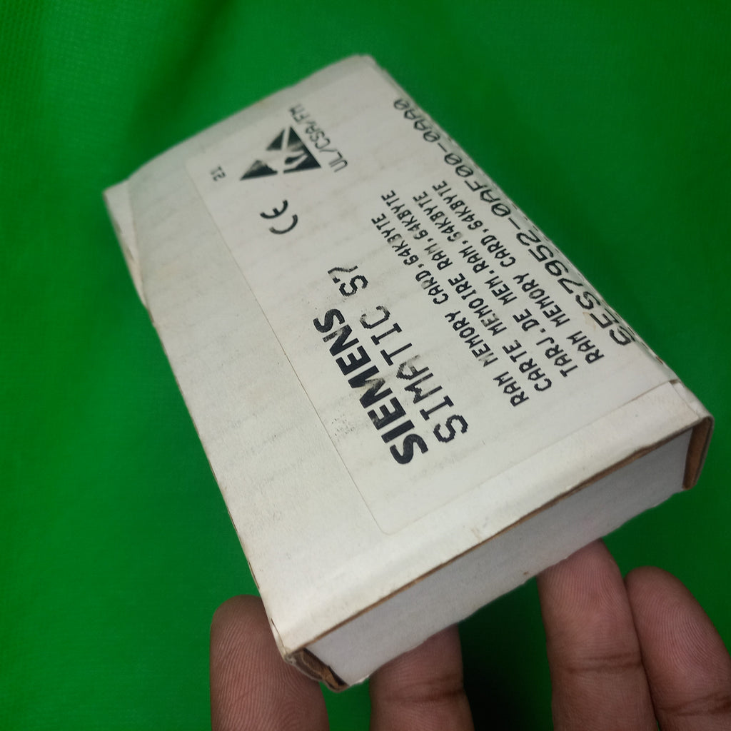 Sealed packet sticker on packet Siemens - 6ES7952-0AF00-0AA0 S MEMORY CARD   LONG DESIGN, 64 KBYTE 6ES79520AF000AA0