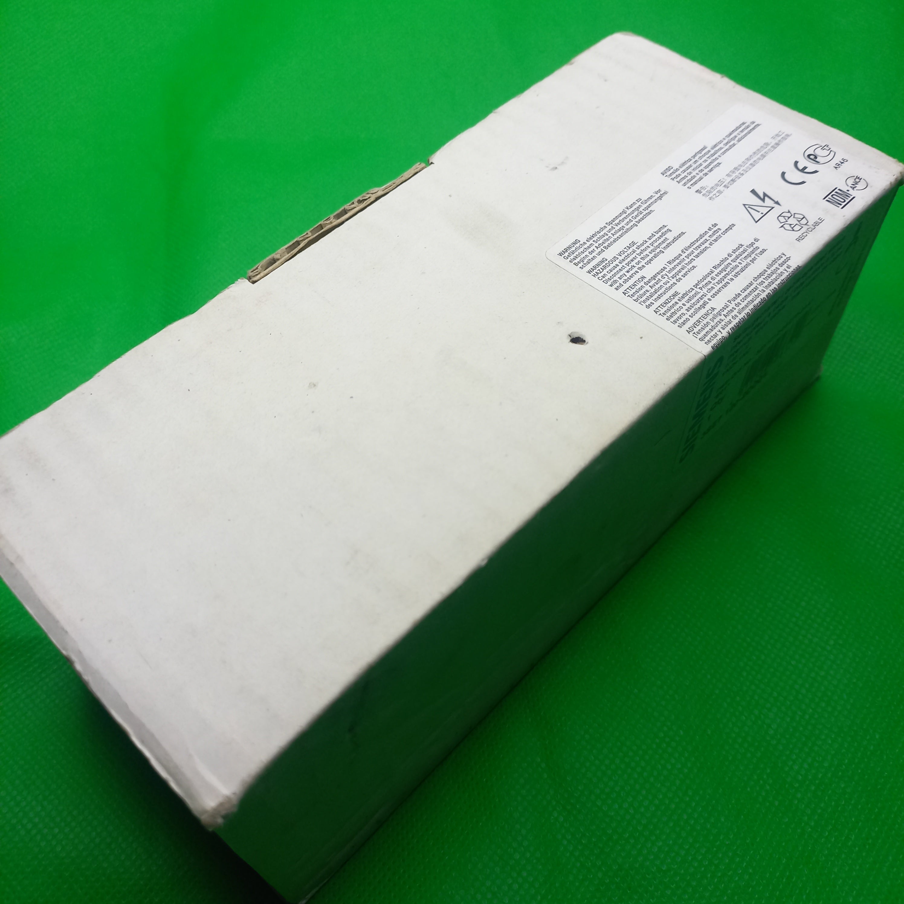  Cable operated limit switch  SIemens in New box 3SE7120_2DD01 factory sealed 