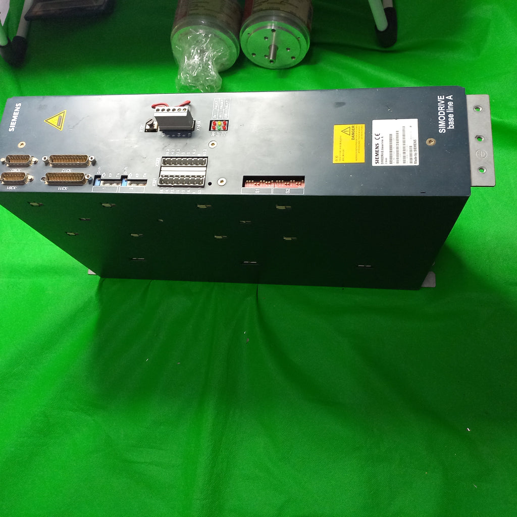 Siemens Simodrive base line A 2 Axes, 6FC5548 0AC22 0AA0 version B, Made by Siemens