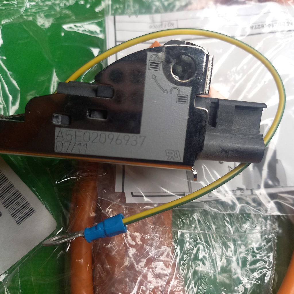 Connector Connector A5E02096937 SINAMICS S120 Booksize MoMo on cable  Siemens 6FX50025CS021AF0 POWER CABLE,PREFAB,MC500,5M