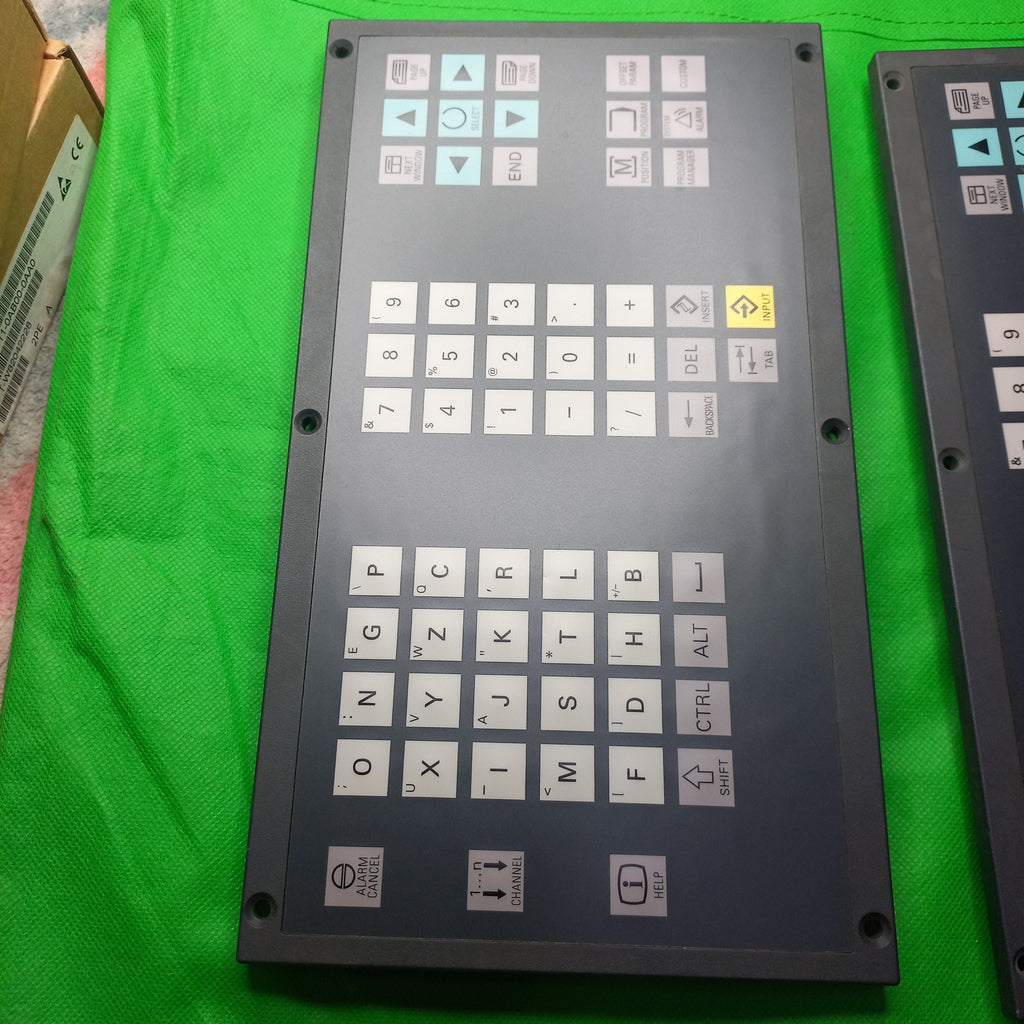 KEyboard with layout view all keys visible Keyboard for cnc sinummerik specification sticker and connecctor 6FC5303-0DM13-1AA0