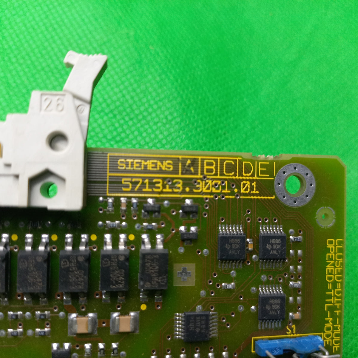 Siemens 571313.3001.01 A MCI-Board-Extension Internal 
6FC5222-0AA00-0AA1 Version A
GWE-570038925000